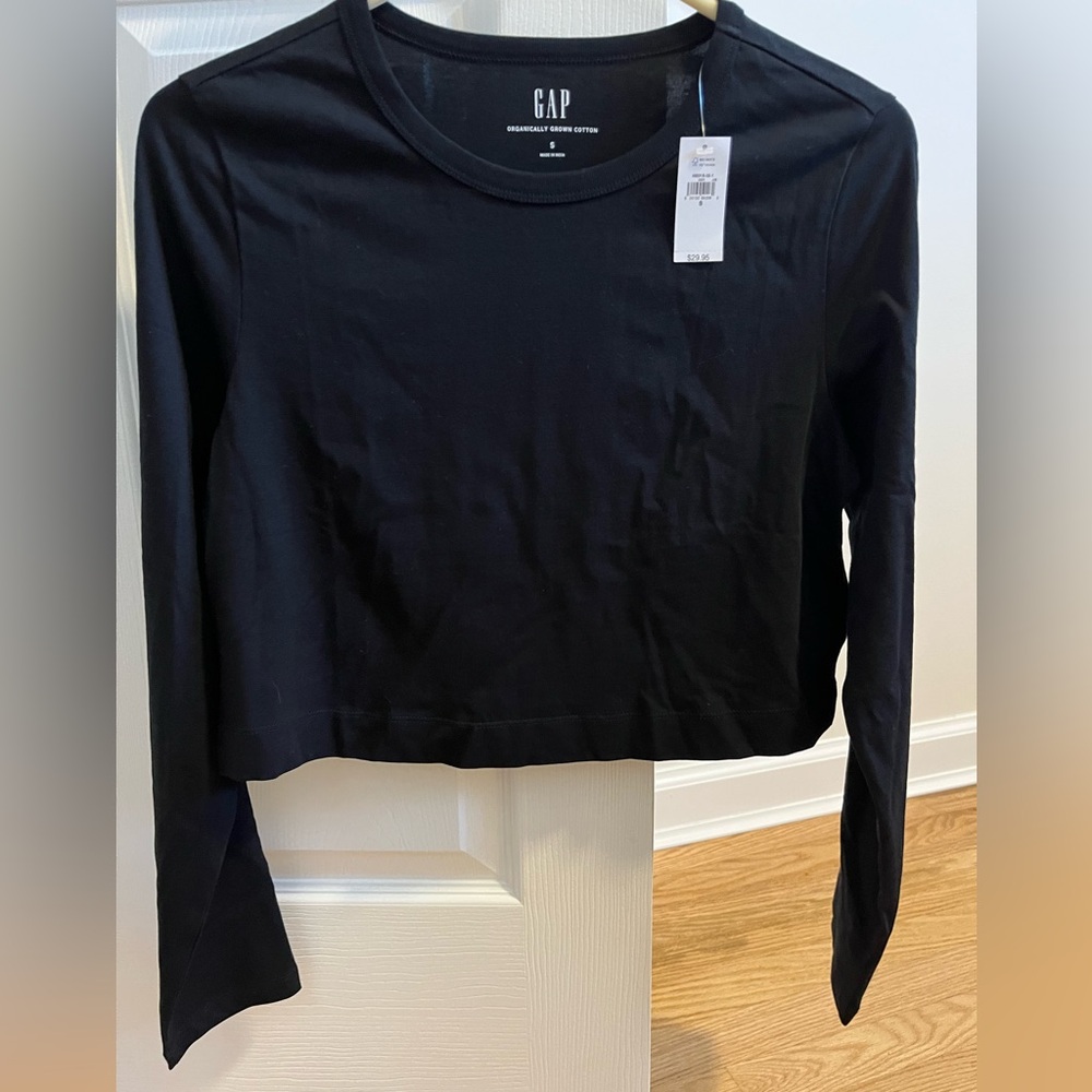GAP Women's Classic Black Long Sleeve Cropped Tee